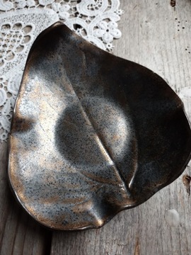 Ceramiczna miseczka liść, stare złoto, rękodzieło 