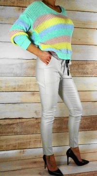 Tęczowy asymetryczny kolorowy sweter 