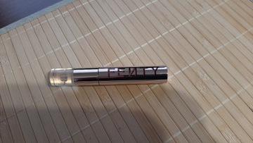 Fenty Icon Velvet Liquid Lipstick kolor RiRi