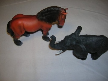 Figurki zwierząt koń i słon