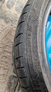 Michelin Pilot Sport 4 225/40 ZR19 2szt.