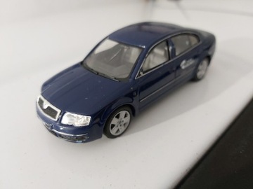 Skoda Superb 1:43 Abrex