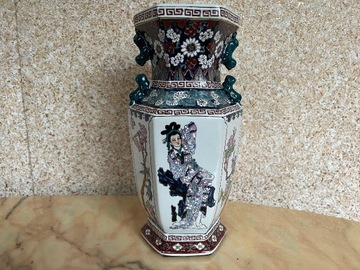 Wazon Porcelana Orientalny Sygnowany 