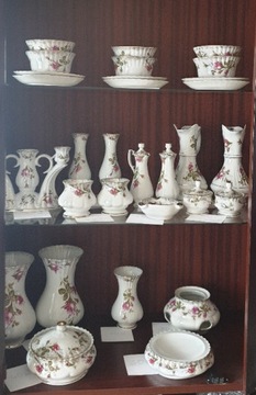 Kolekcja porcelany i kryształów