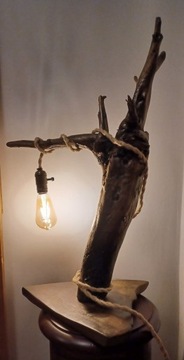 Lampa z korzenia