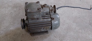 Silnik elektryczny łapowy siłowy 0,8 kW 1400