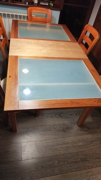 Solidny stół sosnowo-szklany z krzesłami
