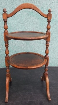 Drewniany stolik           