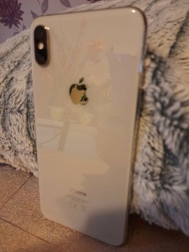 Apple iPhone XS Max - 64GB - Silver