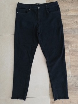 Czarne jeansy, bawełna+elastan 16/42