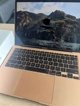 MacBook Air 13 złoty jak nowy, mało cykli
