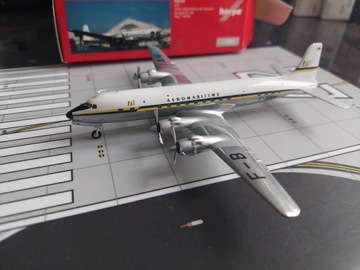 DOUGLAS DC-6 UAT  1:200 HERPA