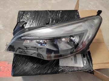 Lampa przednia lewa Opel Astra J 2011- czarna 