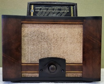 Radio Philips D57 –  Monoster - No. 1 w 1938 r