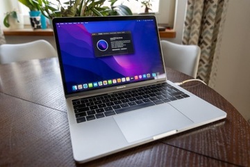 Macbook Pro 13 A1706 i5 16/256, FVAT, Karton