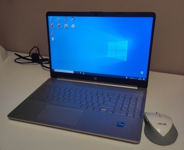 Laptop 4 miesięczny