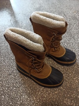 Buty śniegowce marki Sorel w kolorze brązowym