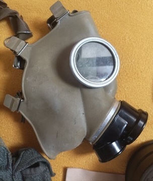 Maska przeciwgazowa MC-1 rozmiar 1 lub 2 + instrukcja 