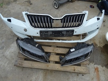 Skoda superb III (-15) Komplet lampy zderzak grill