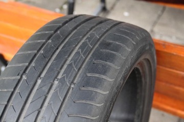 Goodyear Efficient Grip 205/50 R17 Opona pojedyncz