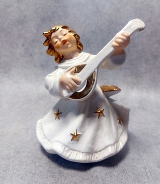 Goebel figurka Anioła Anioł z gitarą Świecznik