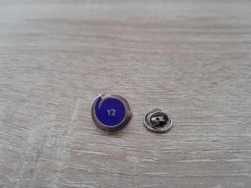 pin broszka Oriflame 12 %