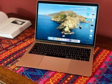 MacBook Air 13" Gold, w świetnym stanie 