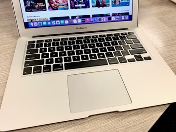 Laptop MacBook Air 13 model 1466
