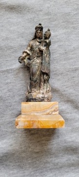 Statuetka Matka Boża z dzieckiem 