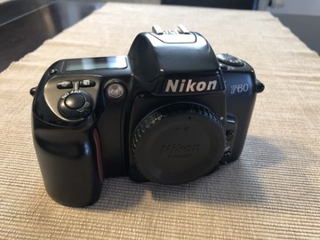 Nikon F60 Aparat analogowy
