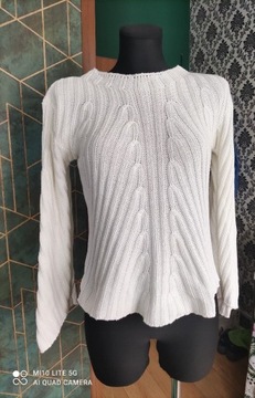 Biały grubszy sweter S 36