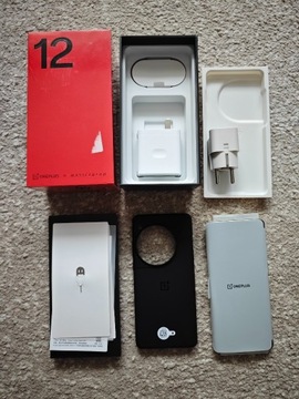 OnePlus 12 12 GB / 256 GB Snapdragon 8 Gen 3 Biały