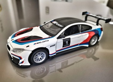 BMW M6 GT3, piękny model 1:32, Led, dźwięk