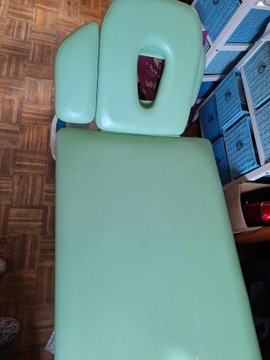 Stół do masażu i rehabilitacji stacjonarny na korbkę używany zielony