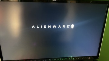 Alienware 51m Arena i9 9900K RTX 2080 32GB Ram 