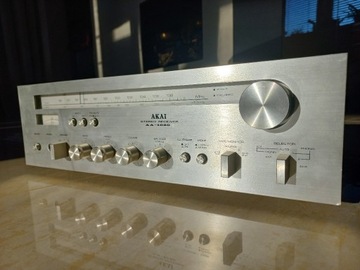 Amplituner Akai AA1020