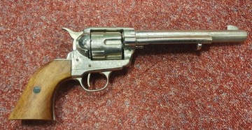 REWOLWER COLT .45 SINGLE ACTION Z DŁUGĄ LUFĄ