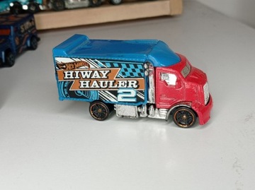 Hot Wheels  ciężarówka hiway hauler 