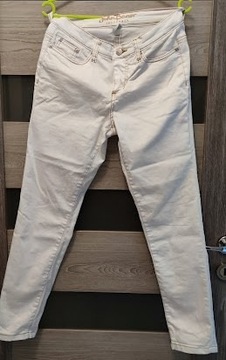 spodnie białe JOHN BANER 38