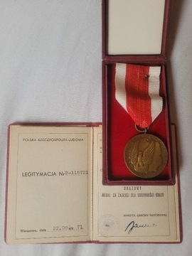 Brązowy Medal za Zasługi dla Obronności Kraju