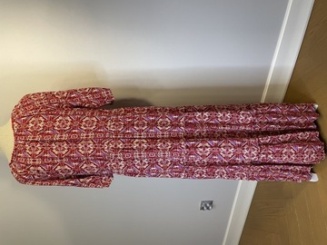 czerwona sukienka z azteckim motywem rozmiar 50