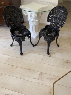 Krzesło żeliwne rzeźbione