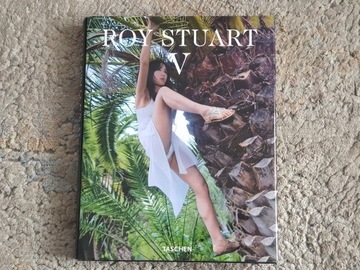 Roy Stuart, V, wydawnictwo Taschen, książka (31 cm x 24,5 cm), 280 stron