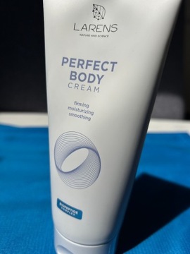 NOWY Larens Perfect Body - Balsam do Ciała WellU