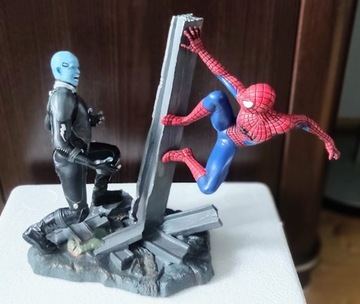 Spiderman Spider-Man vs Electro figurka statua. 