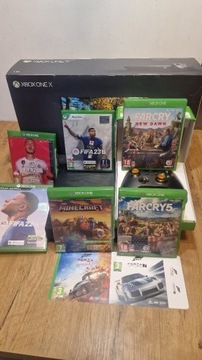 Konsola Xbox One 1TB GB czarny +8 GIER