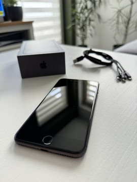 Apple iPhone 8 Plus 64 GB