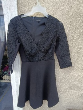 Sukienka mała czarna, koktajlowa 34 xs z koronką 