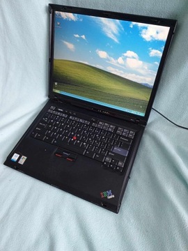 Retro laptop IBM ThinkPad R50e do retro gier