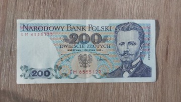 200 zł 1988 ładny walor stan 1 ! ! 